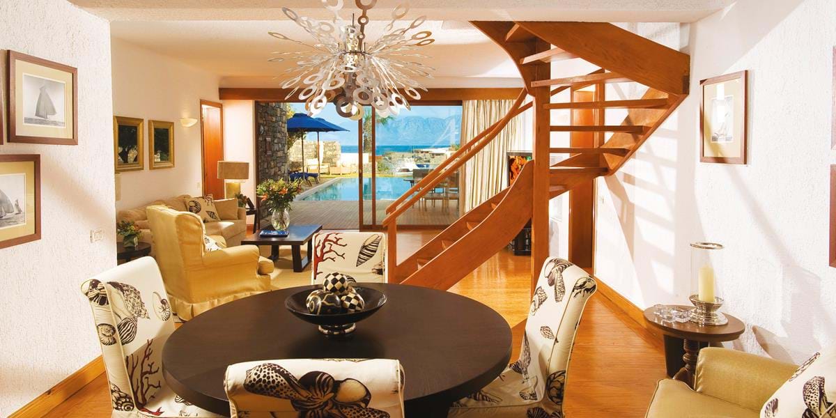 The Family Presidential Villa Sea View with Private Heated Pool (4 спальни,  2 отдельные гостиные, спортивный зал и кухня) 