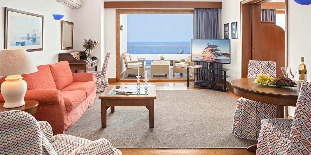 Premium Hotel /Bungalow Suites Sea View  (Отдельные спальня и гостиная)