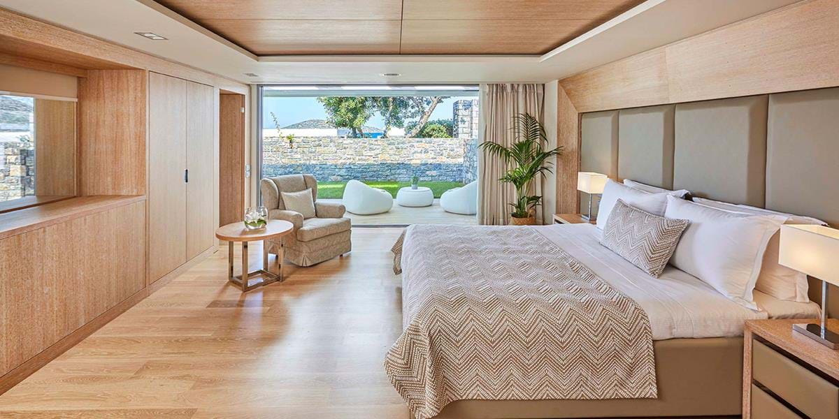 Family Bungalow Suites Sea View (Two Bedrooms & Sitting Room SeparateДве спальни и отдельная гостиная)