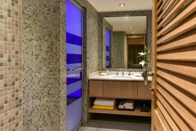 Hideaway Villas Sea View with Private Heated Pool - Bathroom 