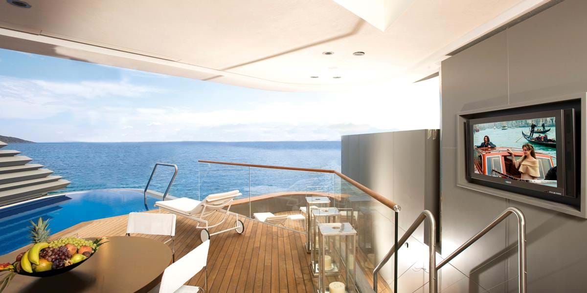 Yachting Villa Waterfront with Private Heated Pool