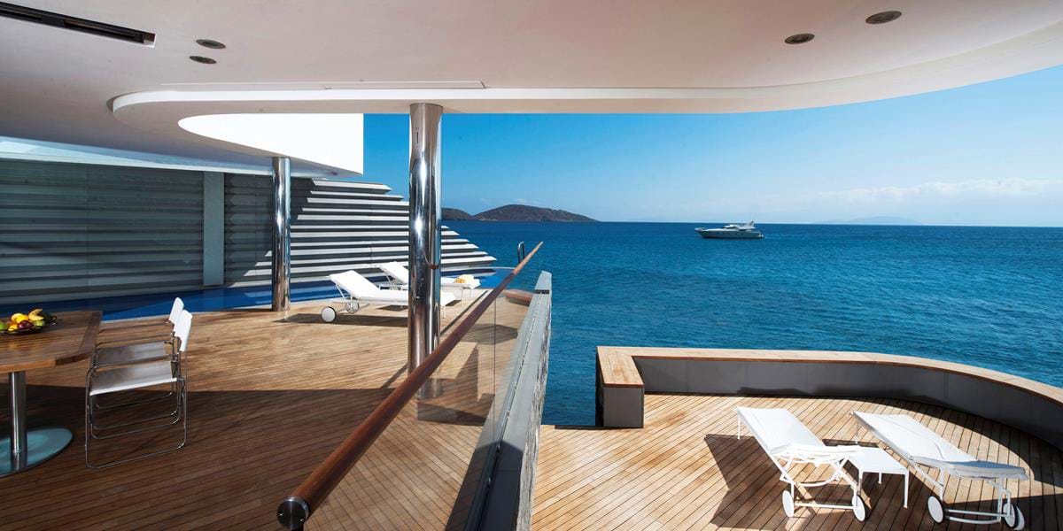 Yachting Villa Waterfront with a Gym & Private Heated Pool