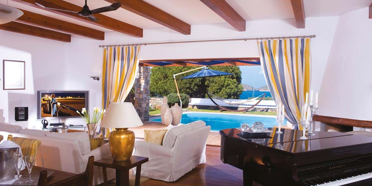 The Royal Villas Sea View with Indoor & Outdoor Heated Pools
