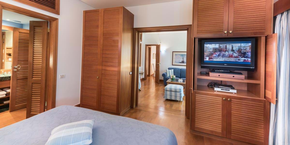 Family Hotel Suites Sea View (Two Bedrooms & Sitting Room Separate)