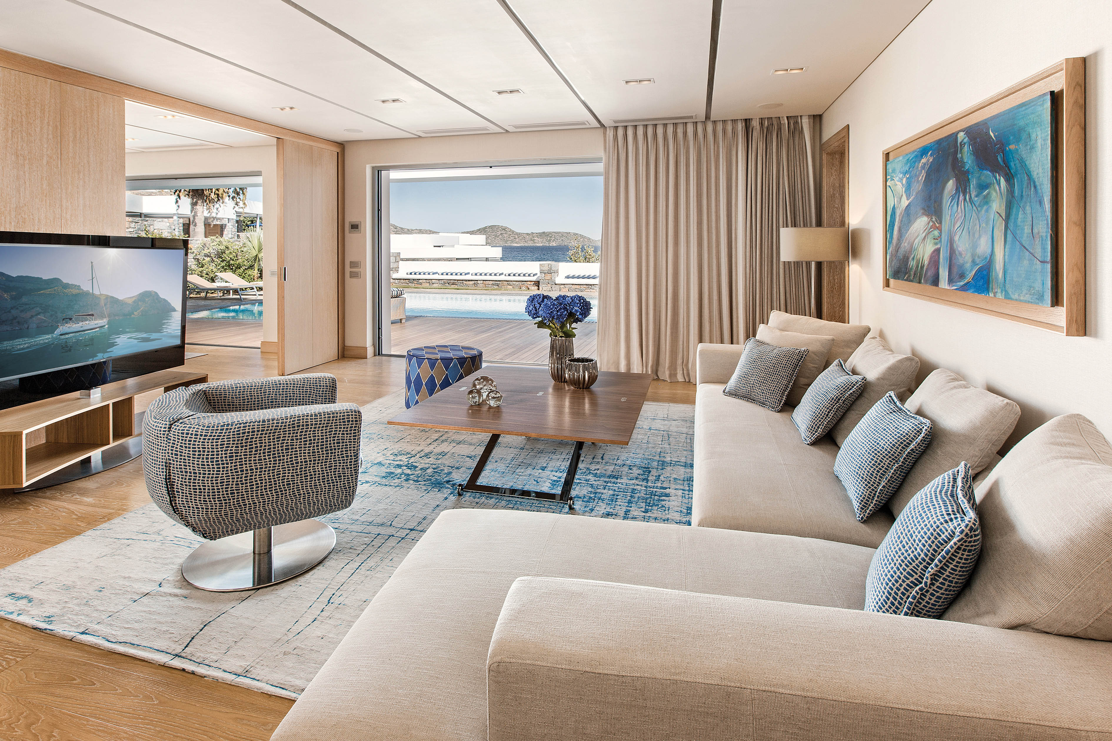 The Grand Villa Waterfront With Private Heated Pool1