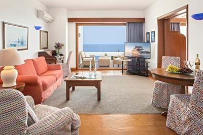 Premium Hotel Suite Sea View
