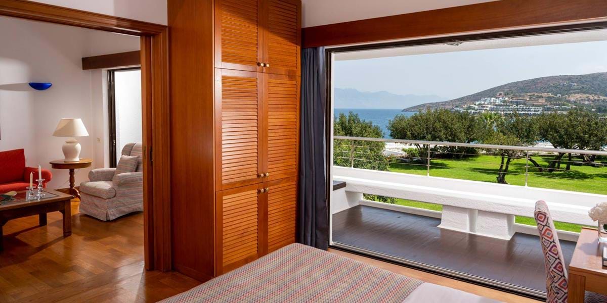 Deluxe Hotel & Bungalow Suite Sea View (One Bedroom & Sitting Room Separate or in open plan style)