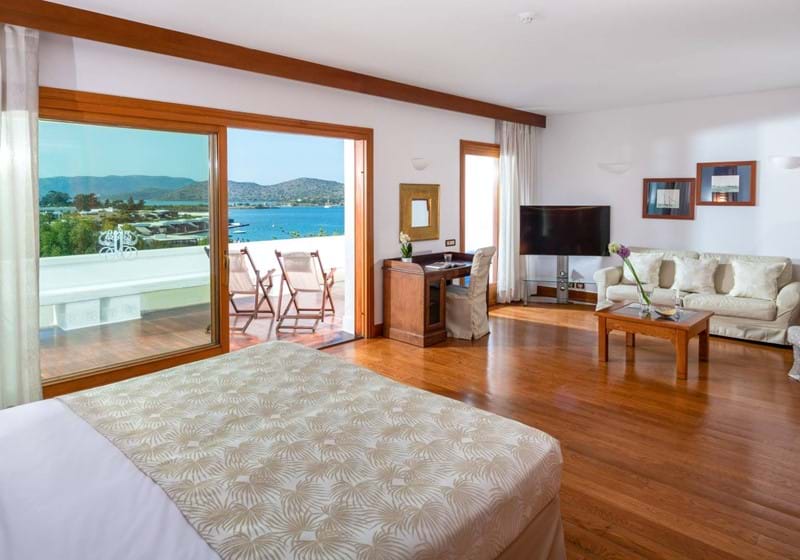 Luxury Hotel & Bungalow Suites Sea View (One Bedroom & Sitting Room Open Plan) 