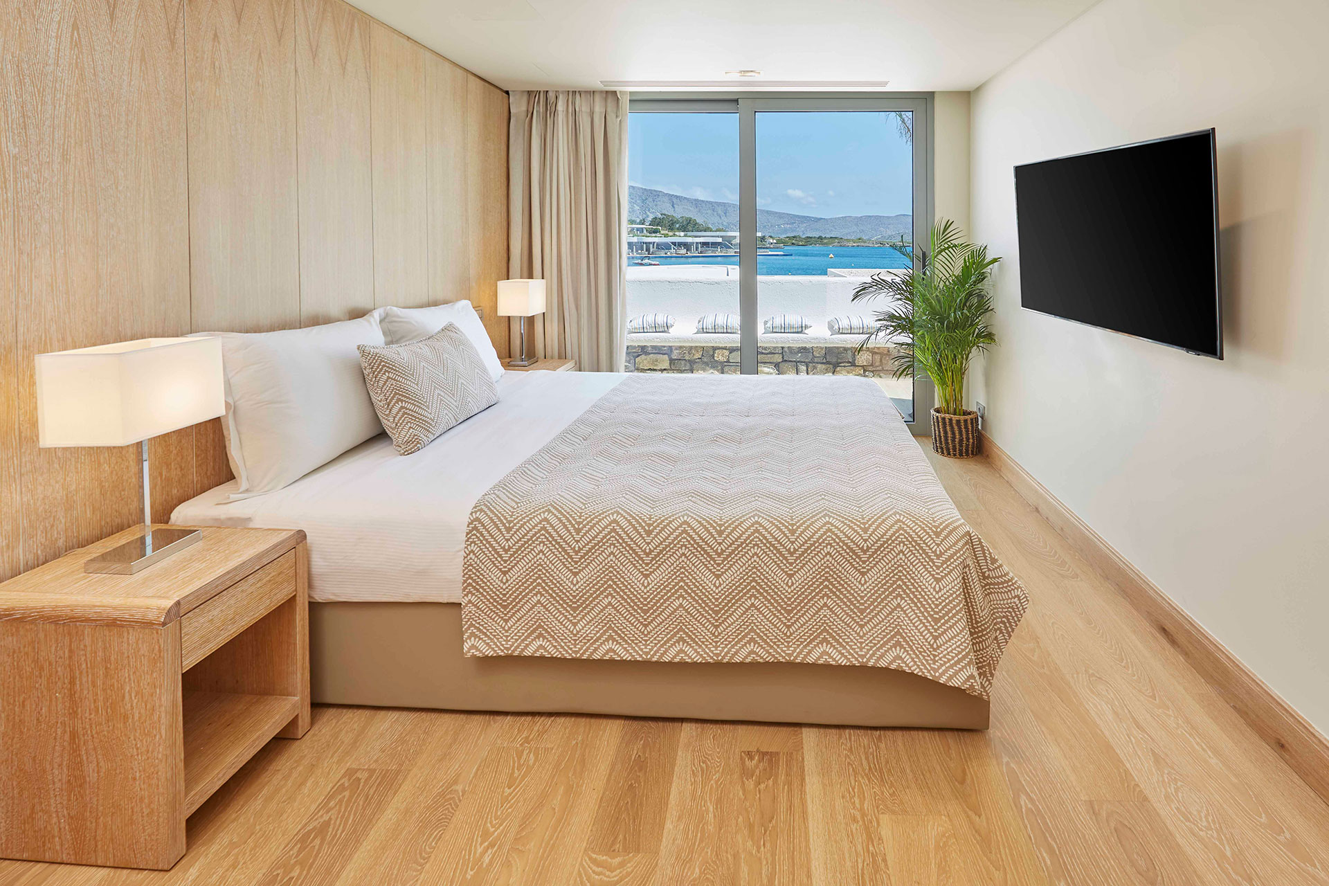 Elounda Beach Family Bungalow Suite Sea View 3