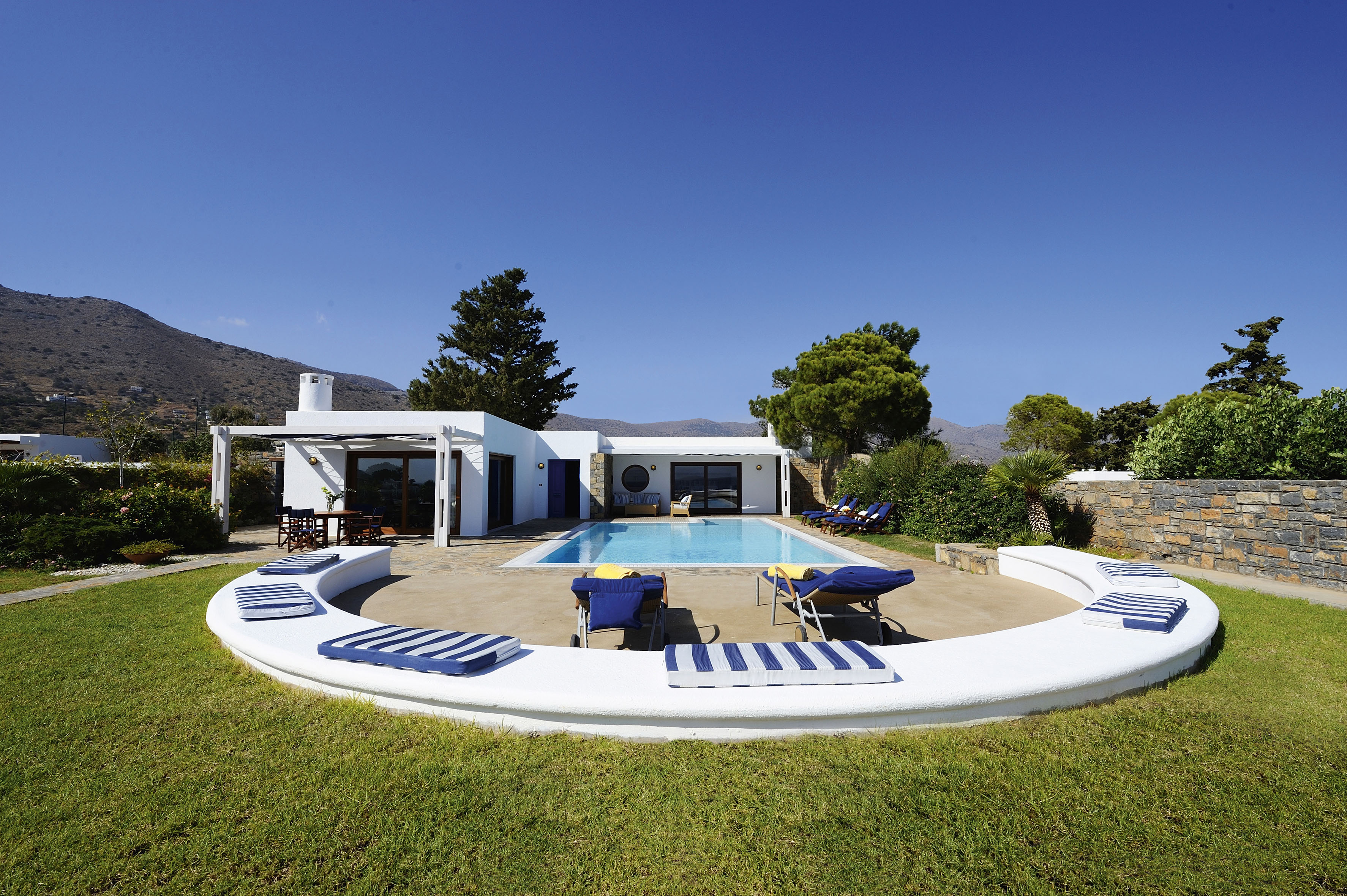 Grand Villa Sea View Private Heated Pool9