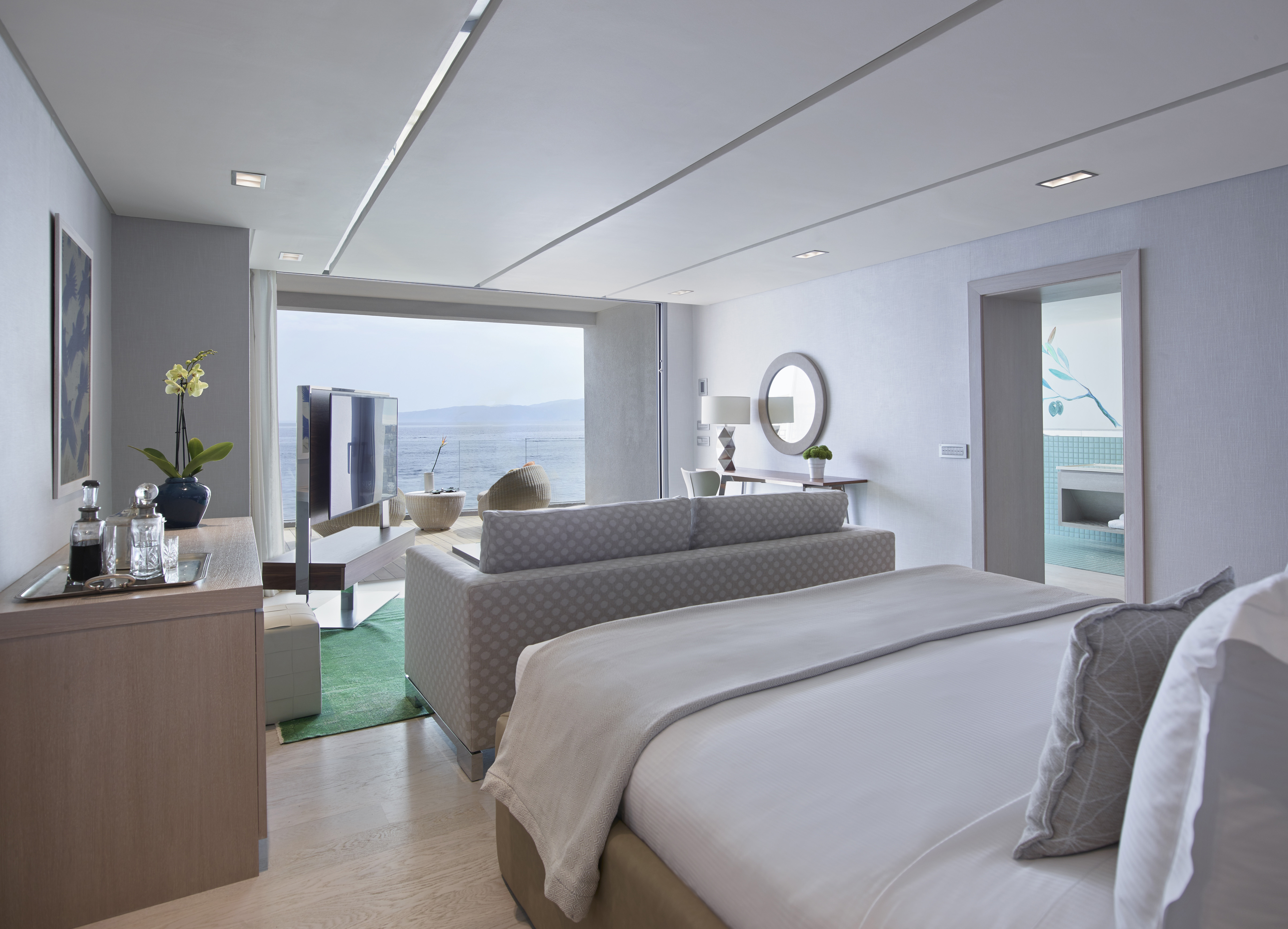 Premium Junior Suites Waterfront 4