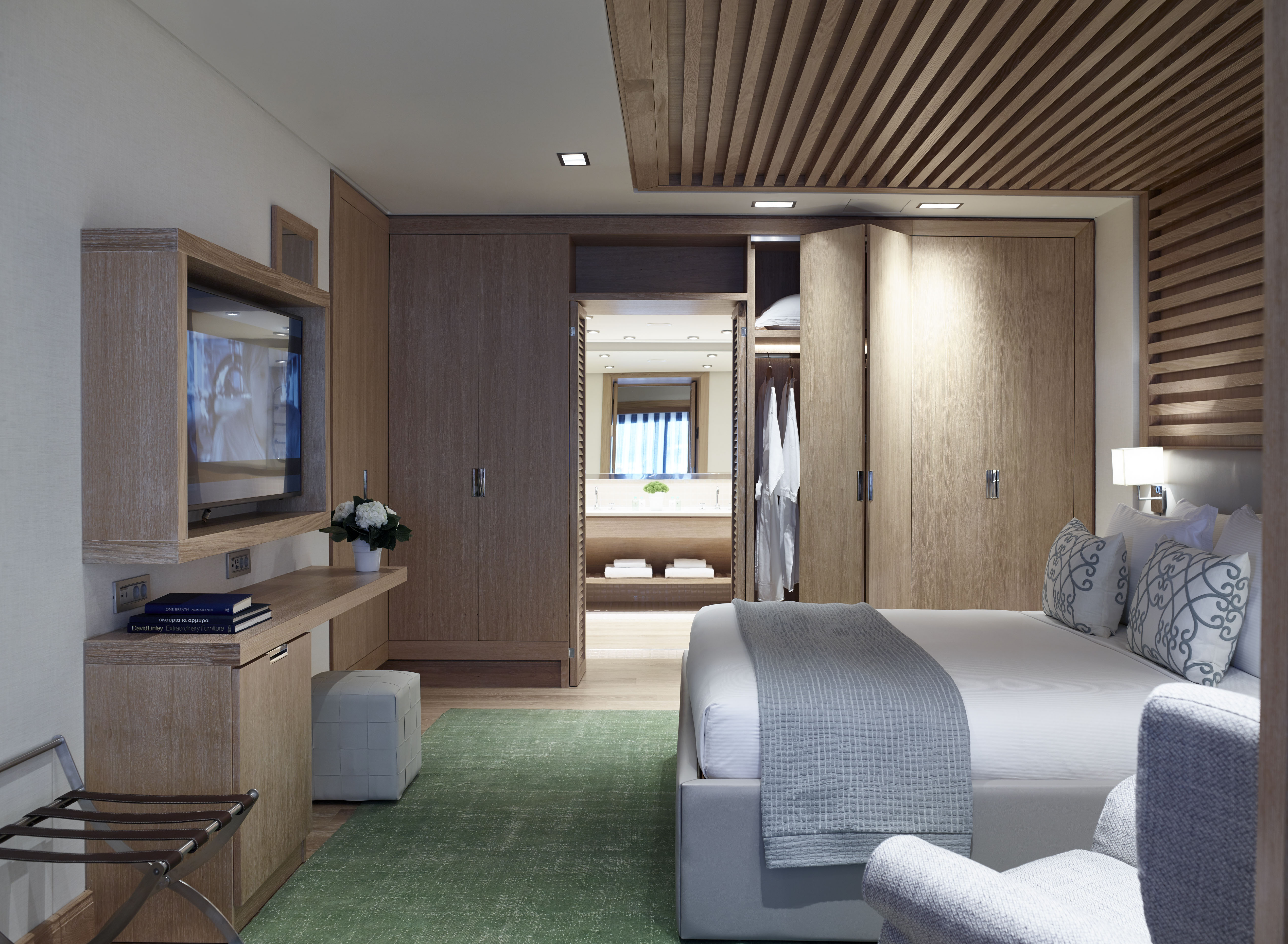 Executive Bungalow Suites Waterfront 2