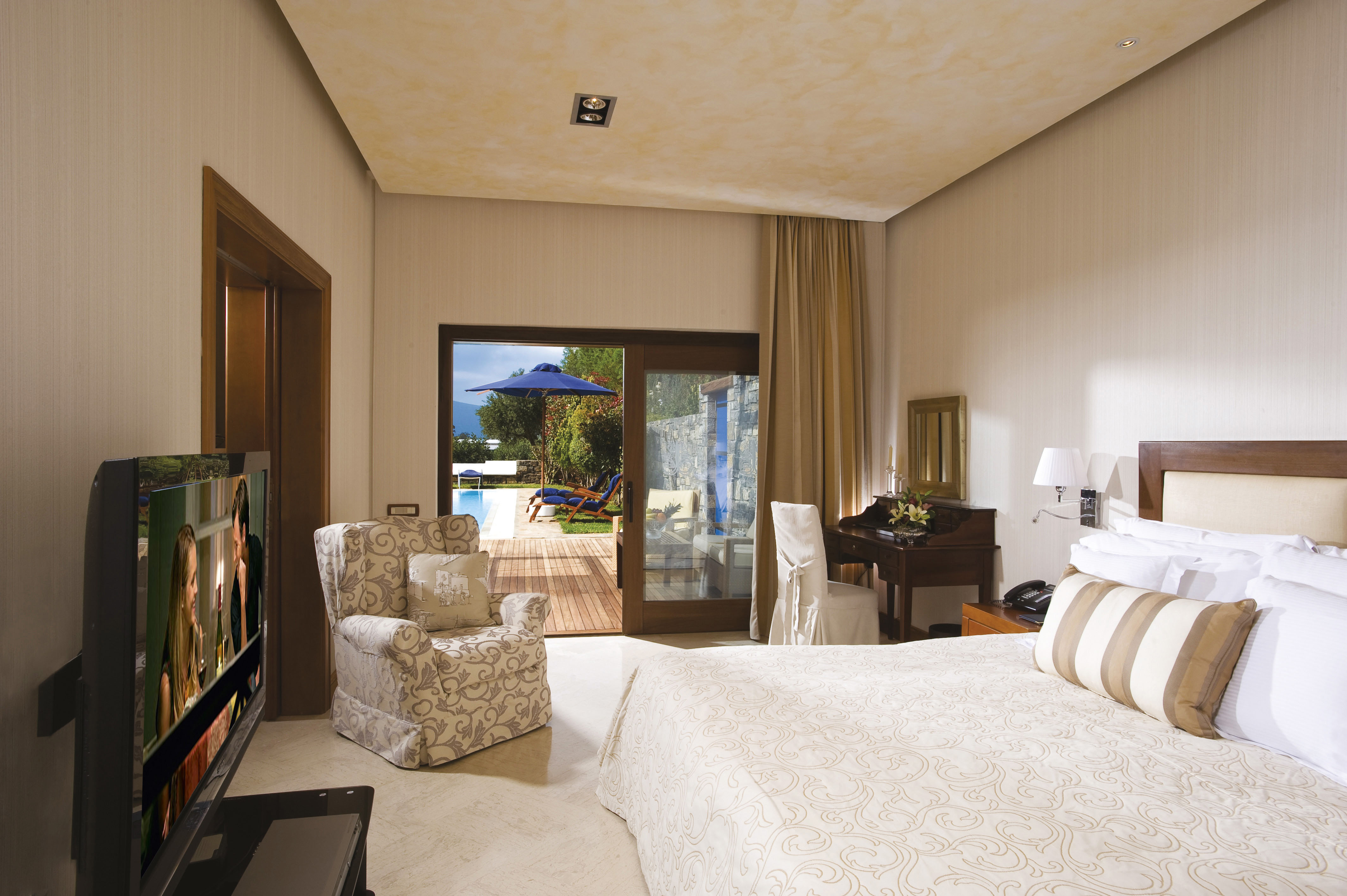 Grand Villa Sea View Private Heated Pool Master Bedroom