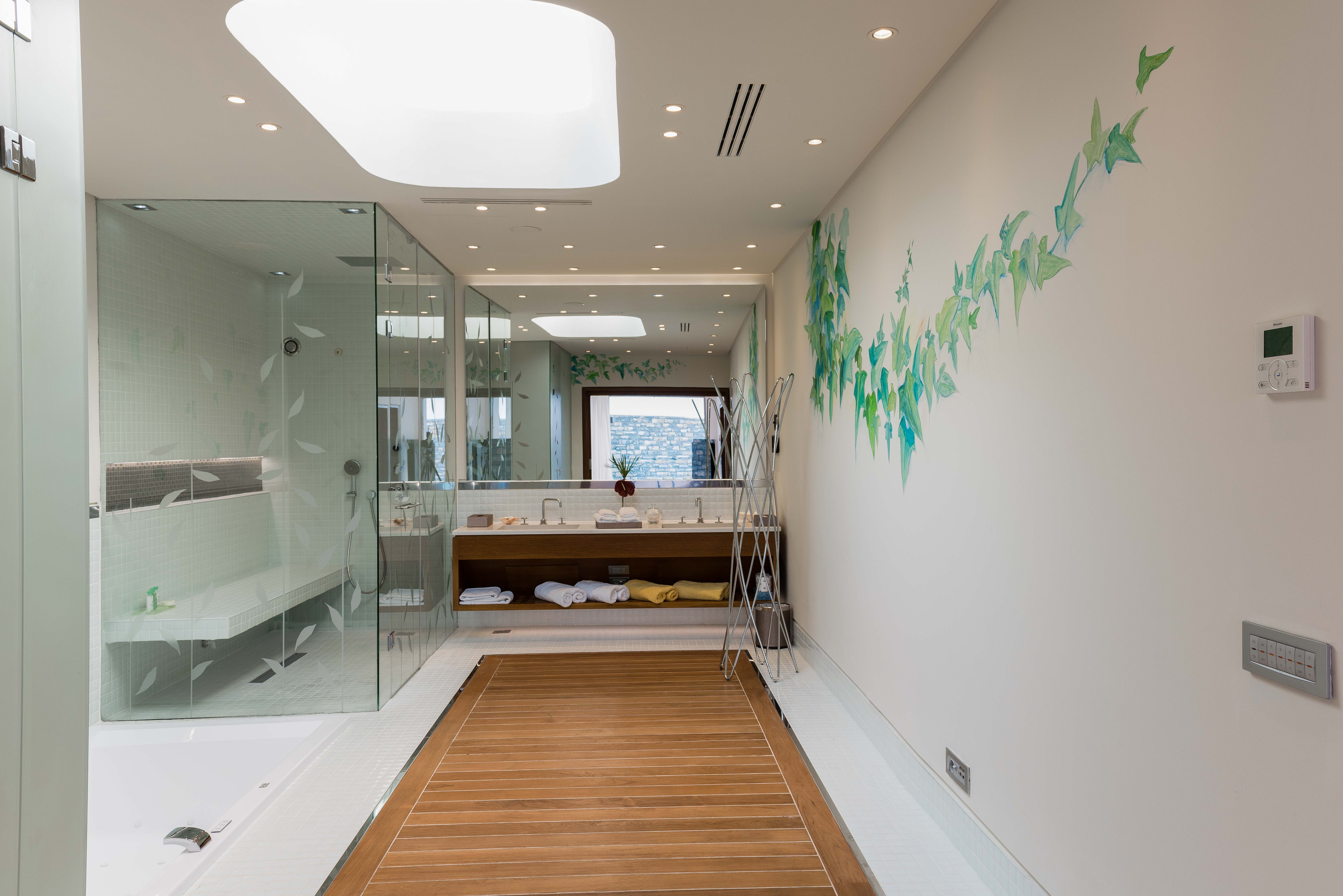 Two Bedrooms Presidential Villas On The Water S Edge With Private Heated Pool 3