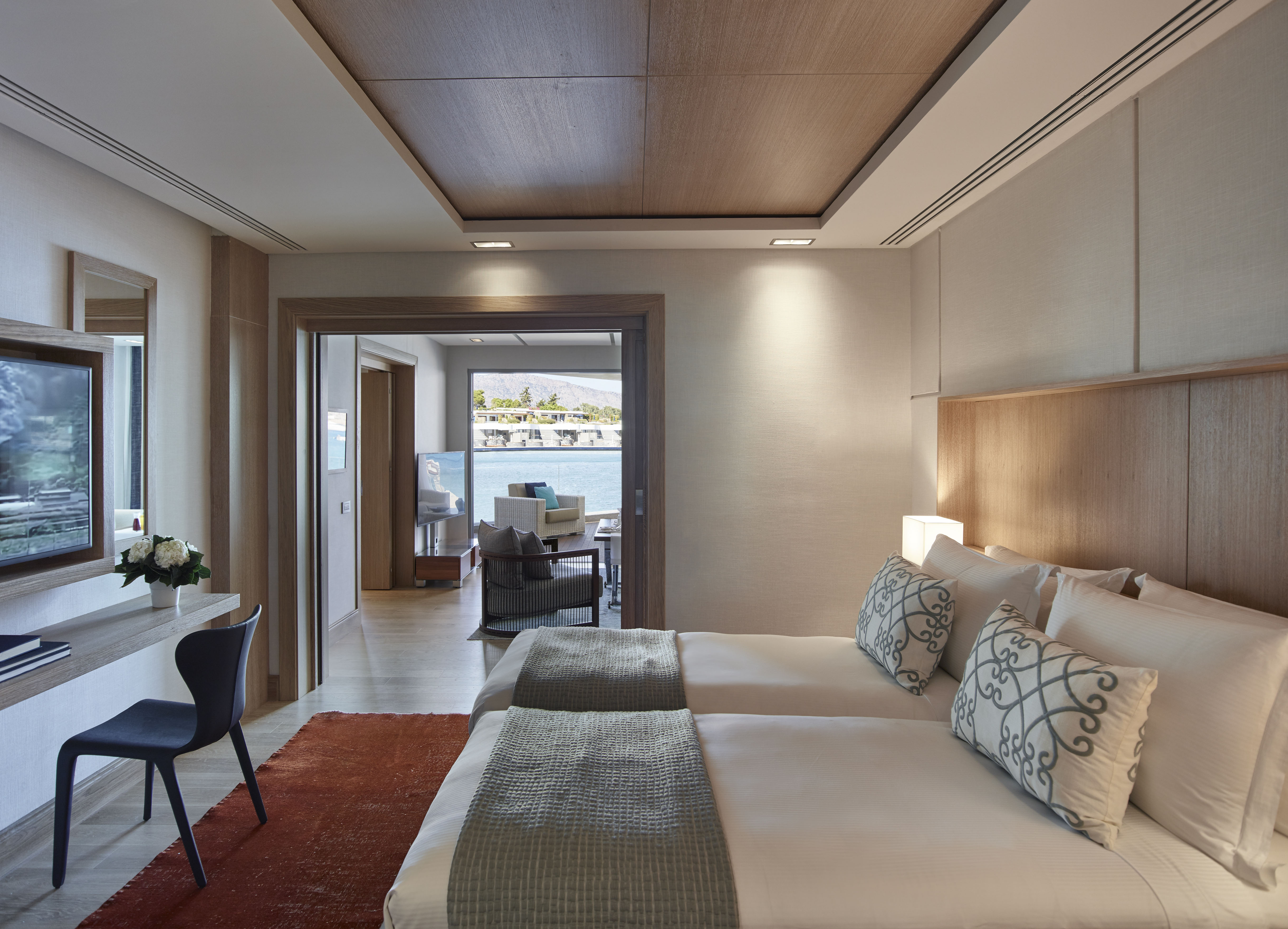 Executive Bungalow Suites Waterfront 3